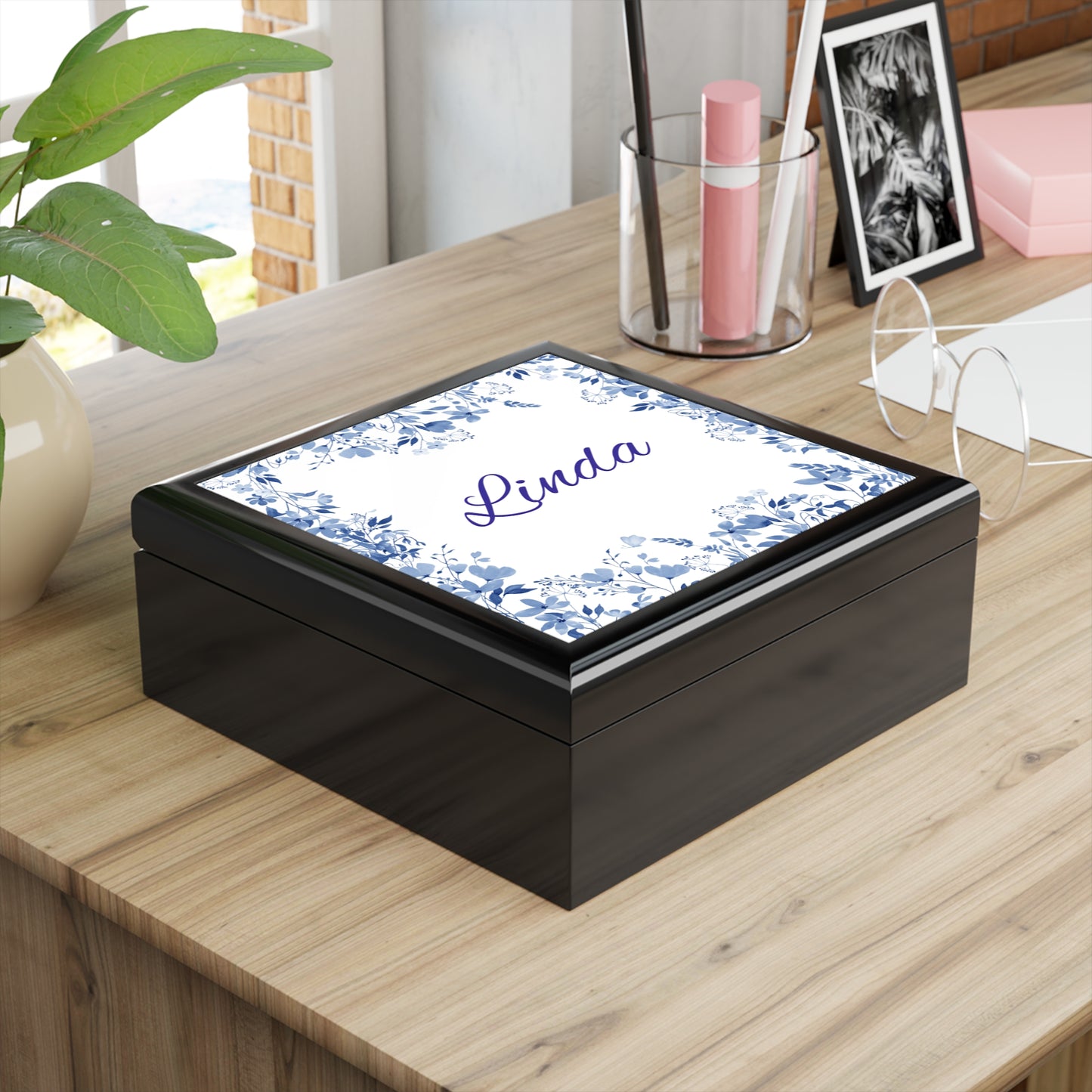 Personalized Floral Jewelry Box — Custom Name Keepsake Gift
